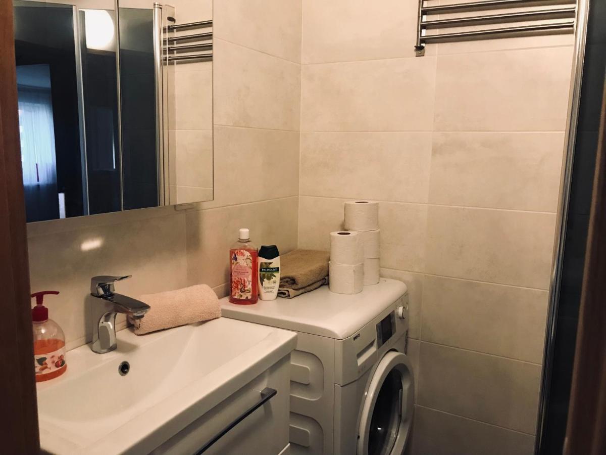 Cozy Central Apartment Таллин Экстерьер фото
