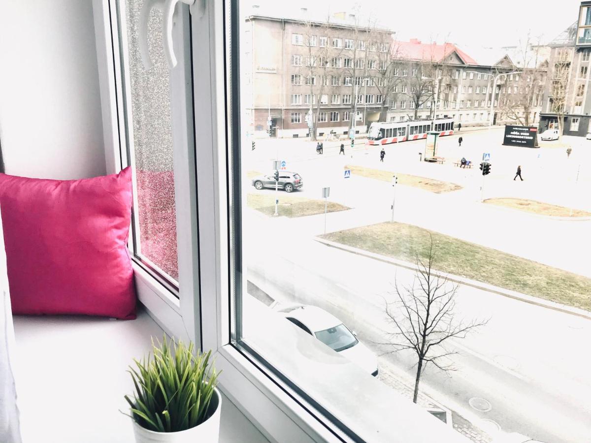 Cozy Central Apartment Таллин Экстерьер фото